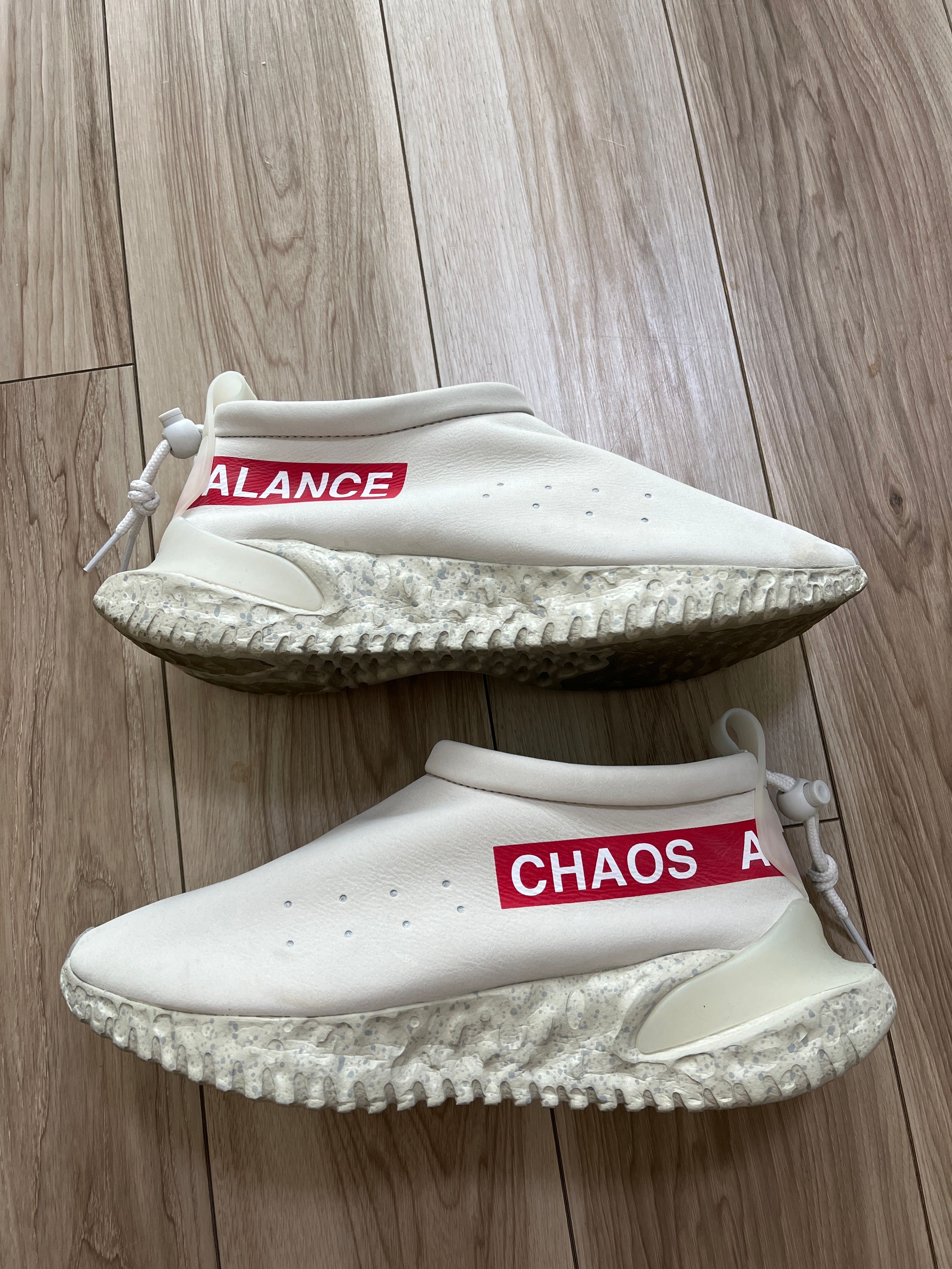 UNDERCOVER × Nike Moc Flow "Light Bone"