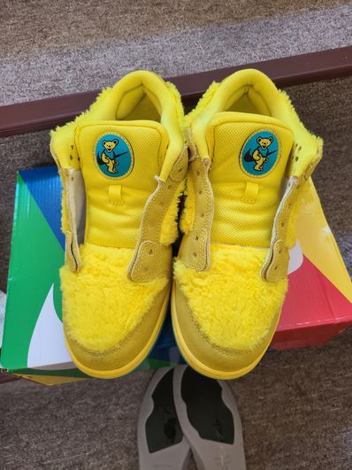 Grateful Dead × Nike SB Dunk Low "Yellow Bear"