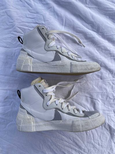 sacai × NIKE BLAZER MID "WHITE/WOLF GREY"