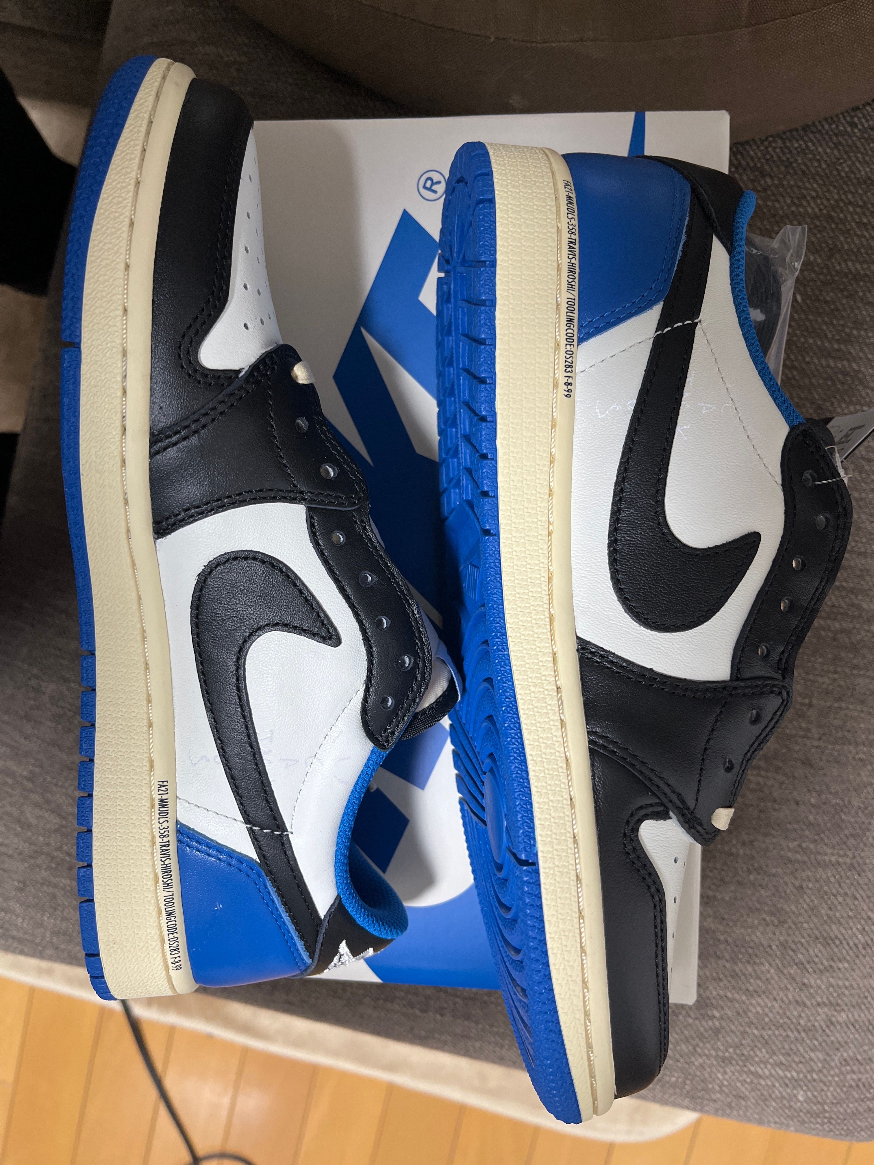 Travis Scott × fragment design × Nike Air Jordan 1 Low OG SP "Military Blue"