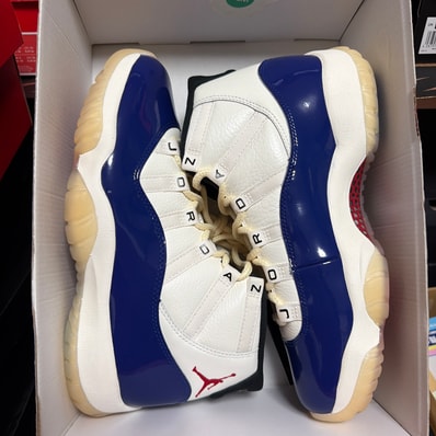Nike Air Jordan 11 Retro "Rare Air"