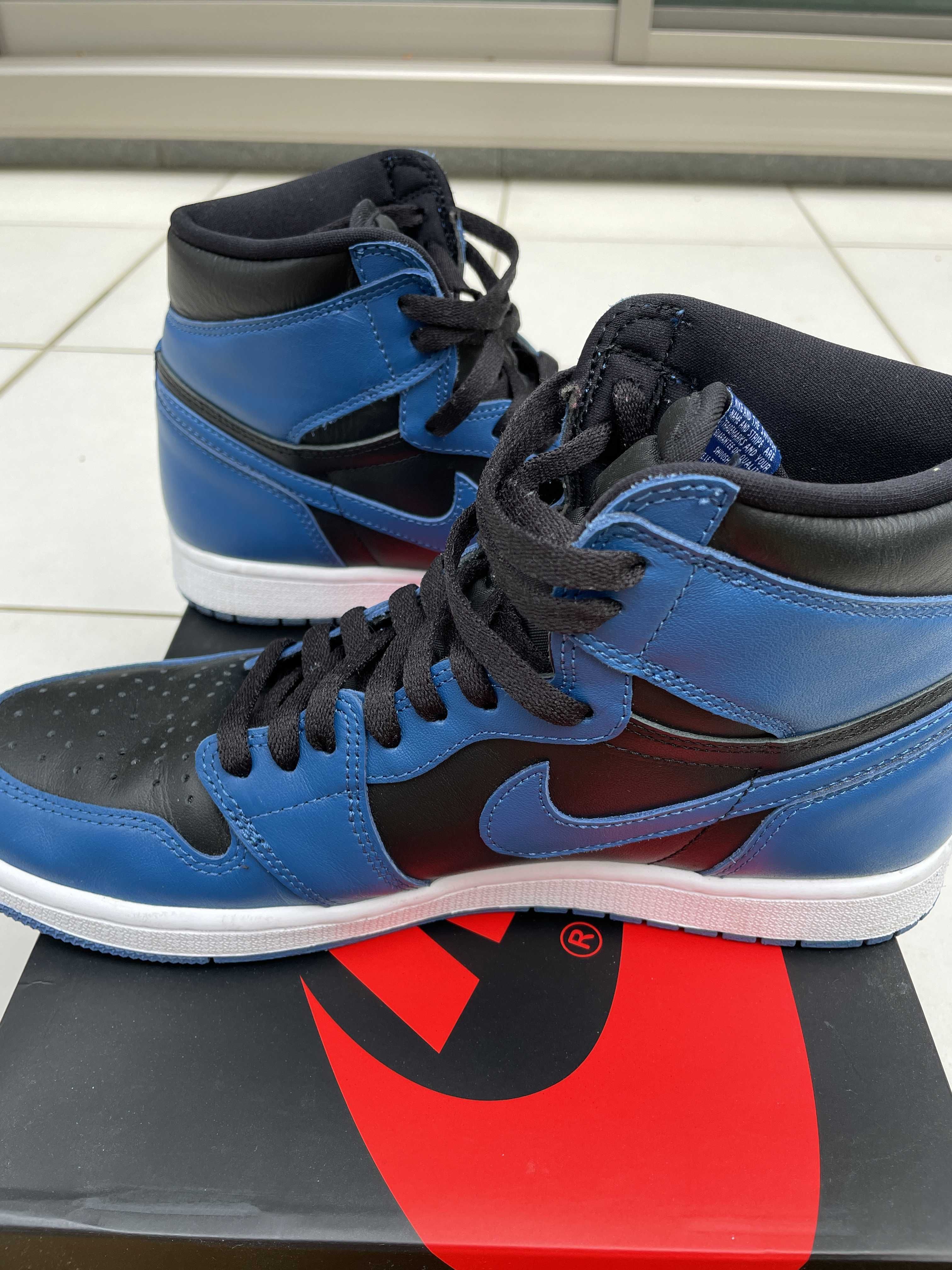 Nike Air Jordan 1 Retro High OG "Dark Marina Blue"