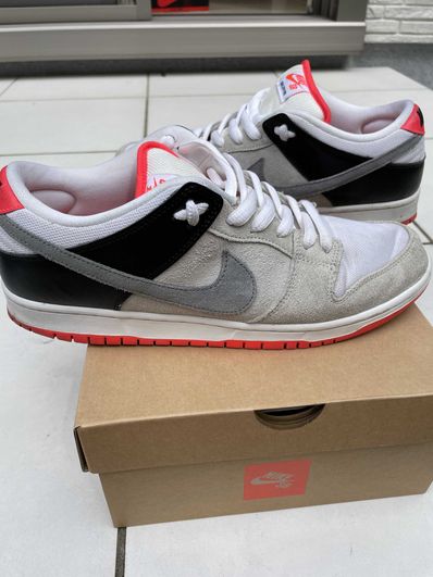 Nike SB Dunk Low "Infrared"