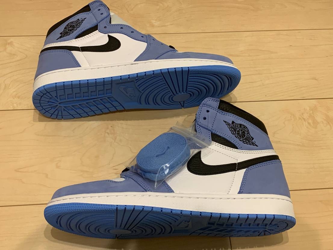Nike Air Jordan 1 High OG "University Blue"