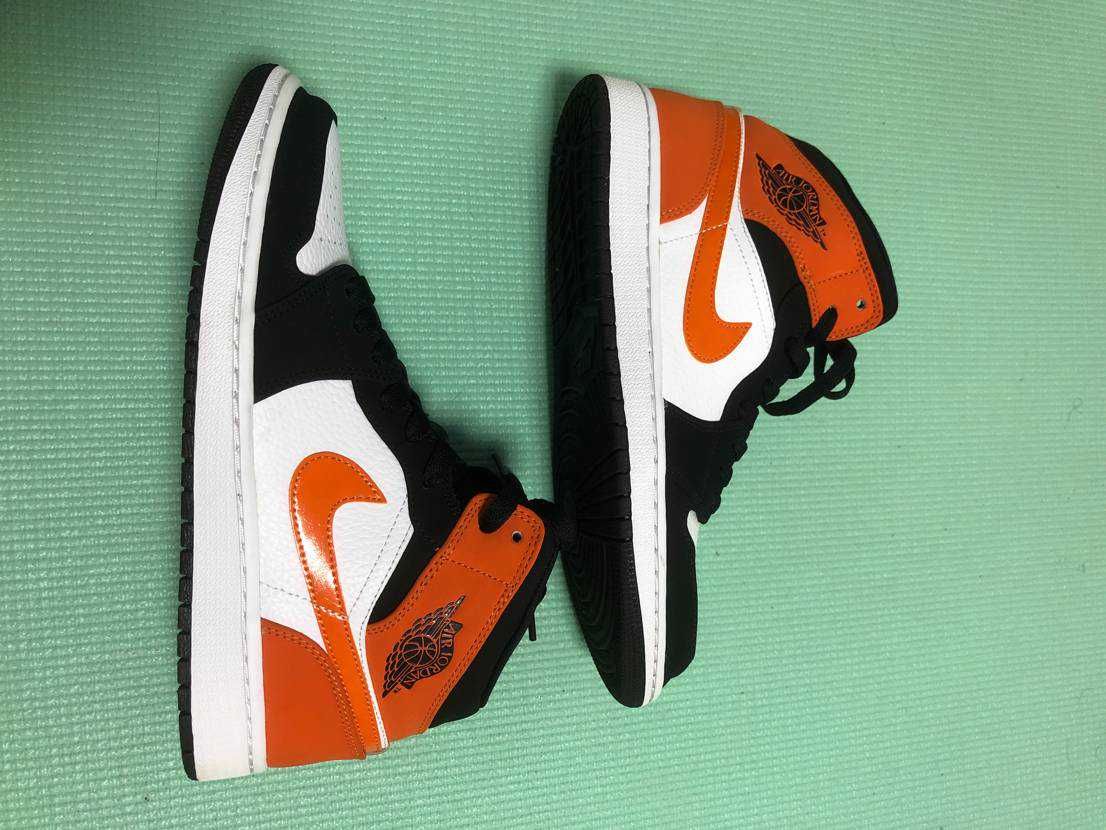 NIKE AIR JORDAN 1 MID "SHATTERED BACKBOARD"