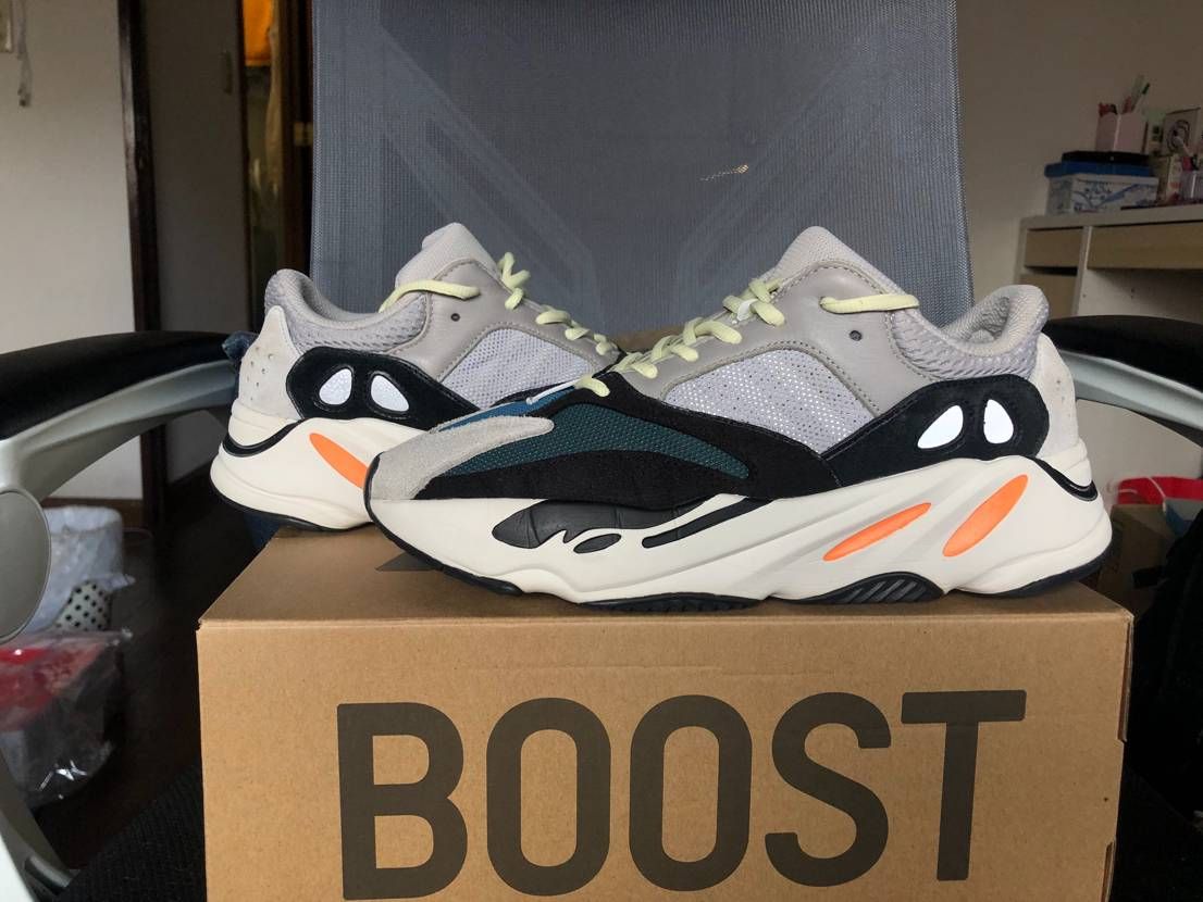 adidas YEEZY Boost 700 "Wave Runner"