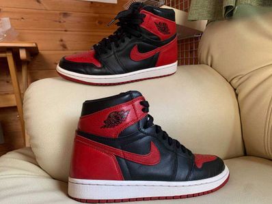 Nike Air Jordan 1 Retro High OG "Bred/Banned" (2016)