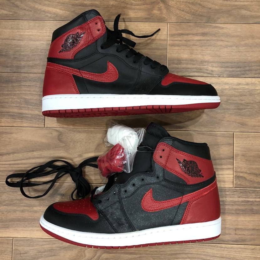 Nike Air Jordan 1 Retro High OG "Bred/Banned" (2016)