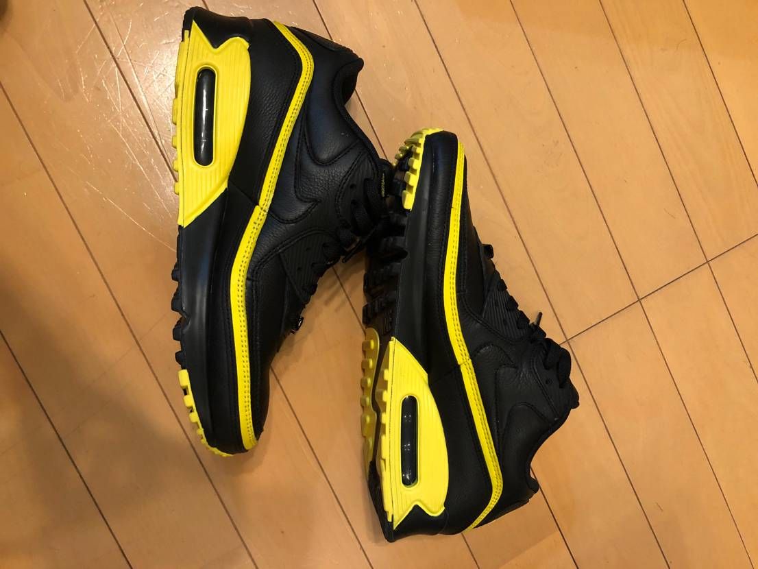 UNDEFEATED × Nike Air Max 90 "Black/Yellow"