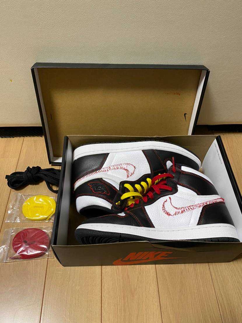 Nike Air Jordan 1 High OG Defiant "Black/Yellow/Gym Red"    