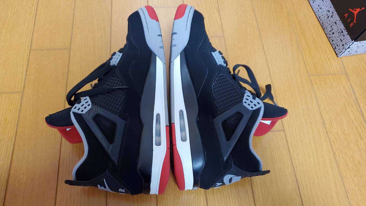 Nike Air Jordan 4 Retro "Bred" (2019)