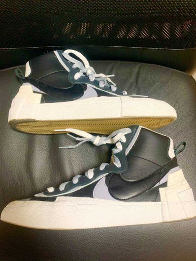 sacai × NIKE BLAZER MID "BLACK/WOLF GREY/WHITE"