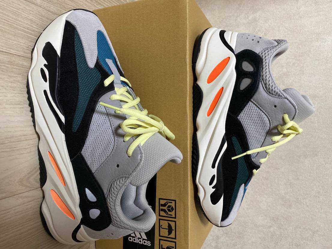 adidas YEEZY Boost 700 "Wave Runner"