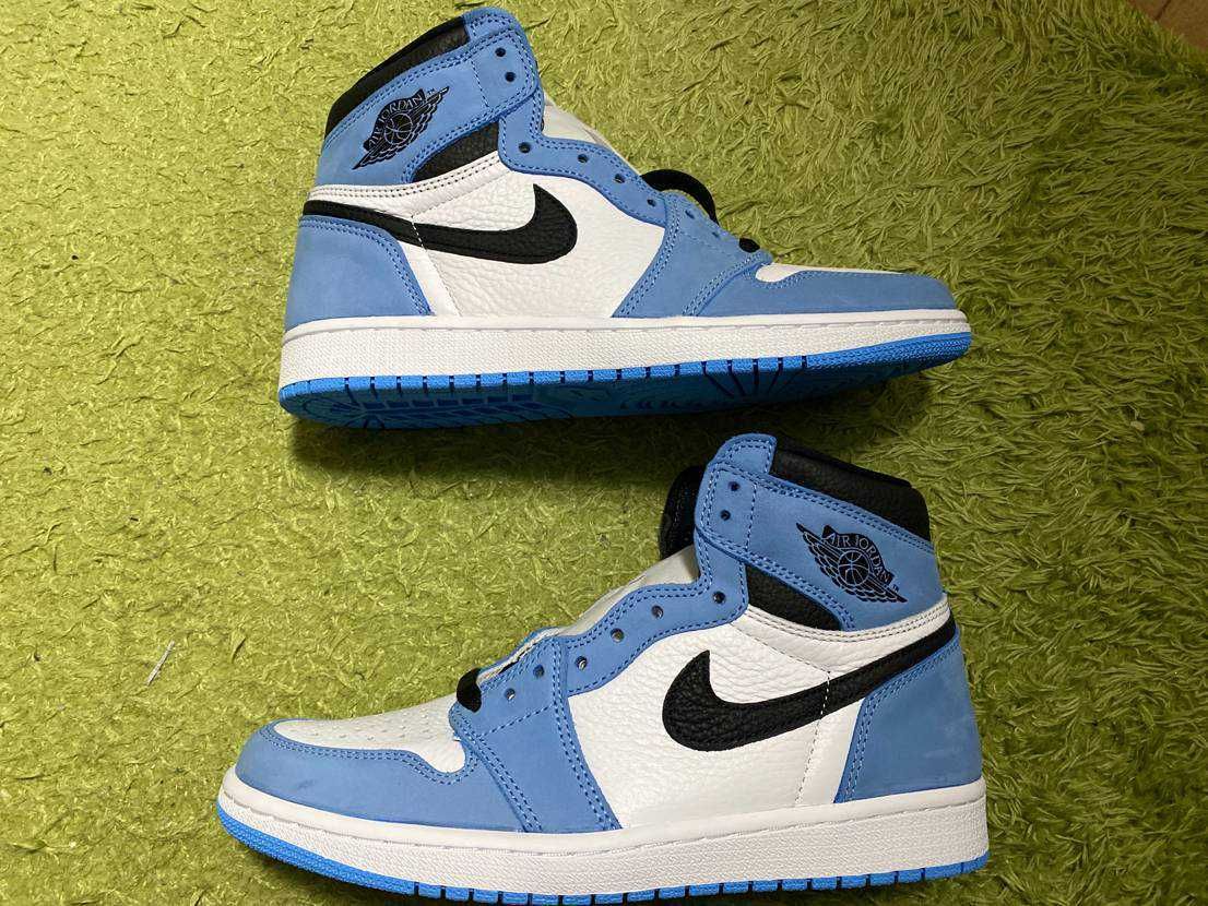 Nike Air Jordan 1 High OG "University Blue"