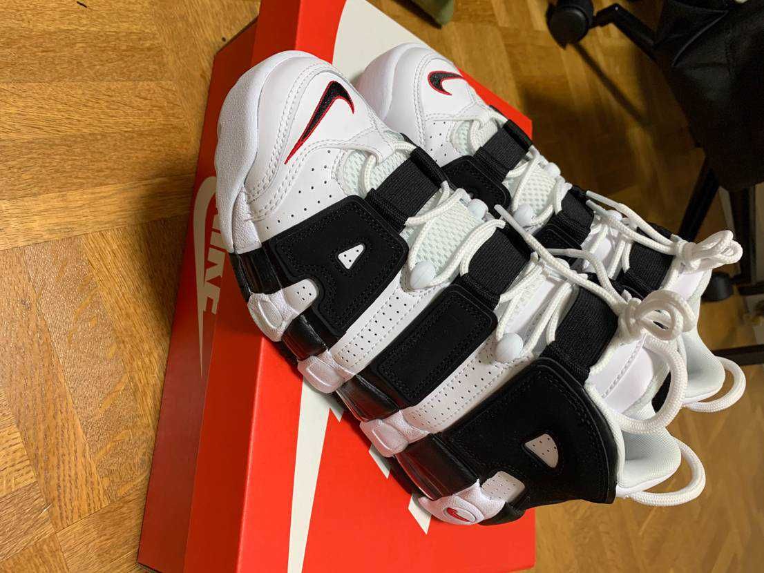 NIKE AIR MORE UPTEMPO "WHITE/BLACK/UNIVERSITY RED"(2020)