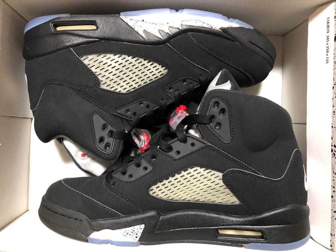 Nike Air Jordan 5 Retro OG "Black/Fire Red/Metallic Silver/White" (2016)