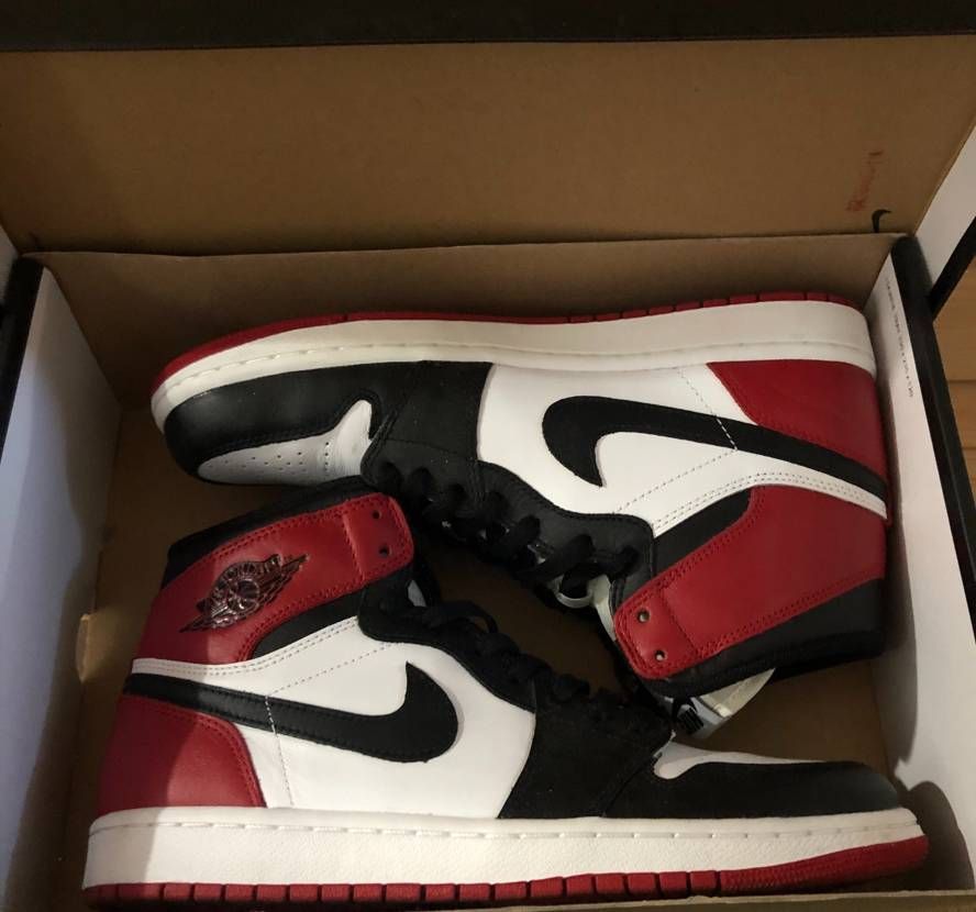 Nike Air Jordan 1 Retro High OG "Black Toe" (2013)