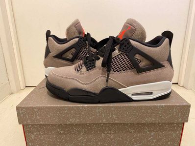 Nike Air Jordan 4 "Taupe Haze"
