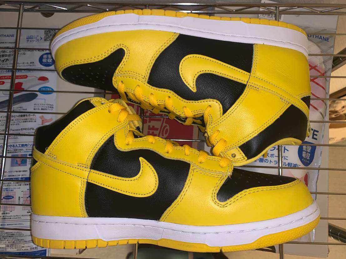 Nike Dunk High "Black/Varsity Maize"