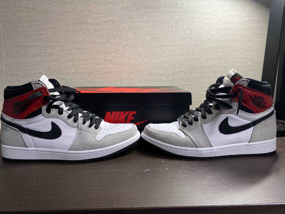 Nike Air Jordan 1 High OG "White/Black/Light Smoke Grey"