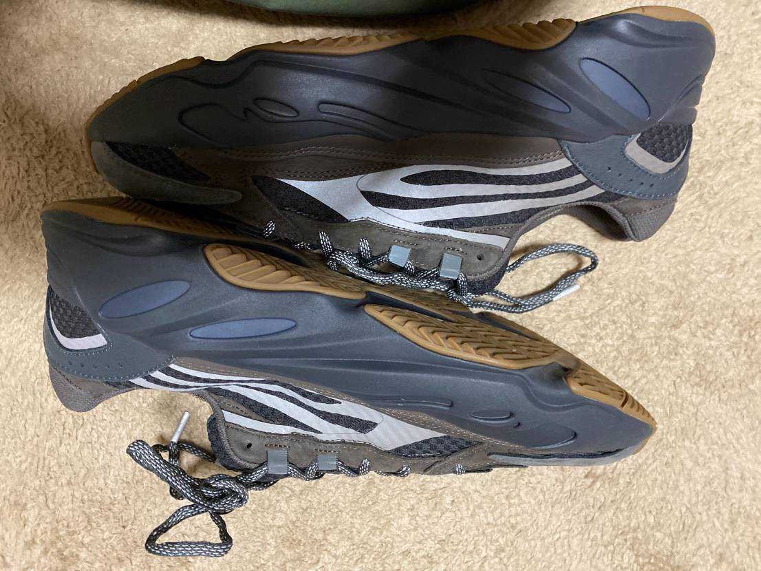 ADIDAS ORIGINALS YEEZY BOOST 700 V2 "GEODE"