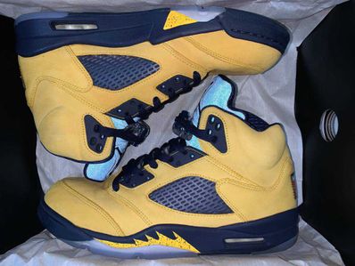 NIKE AIR JORDAN 5 "MICHIGAN"