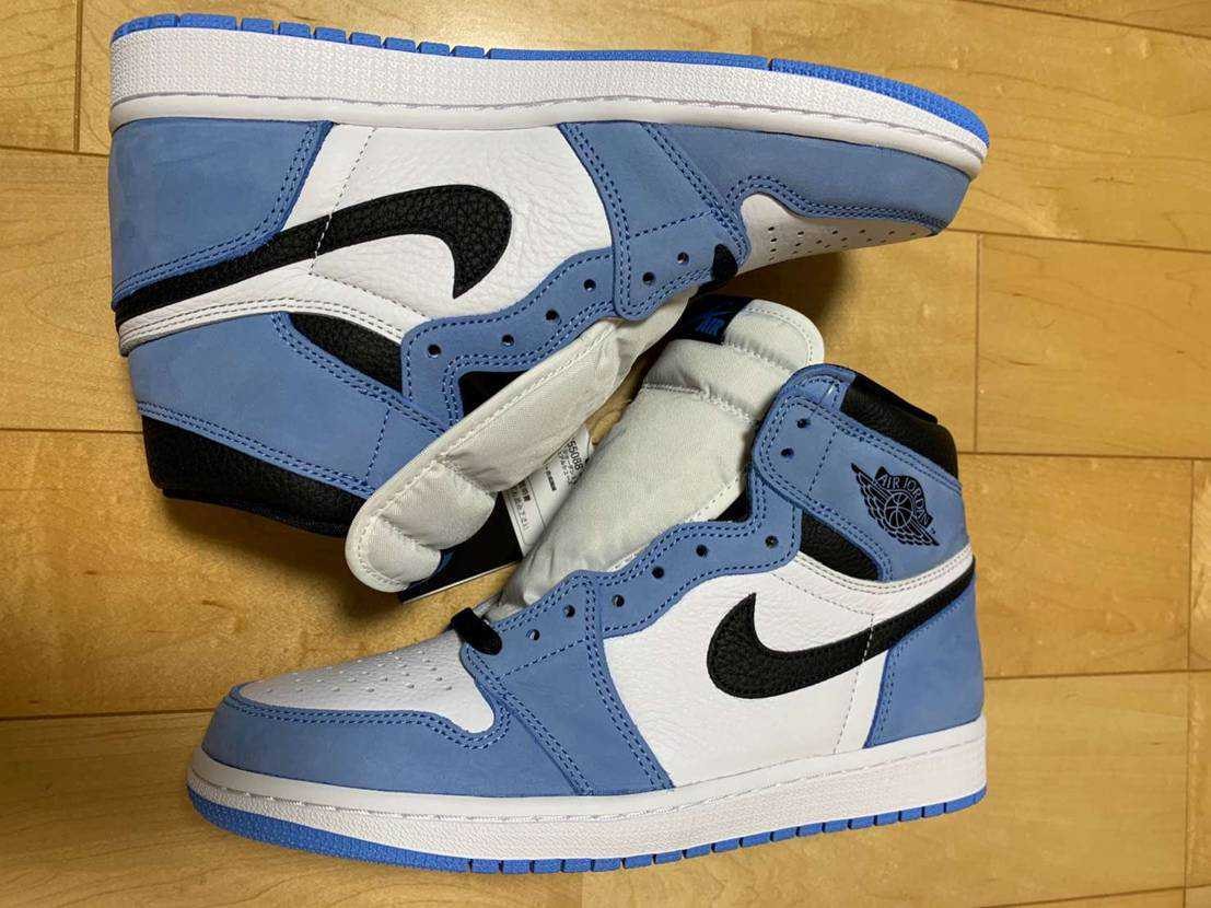 Nike Air Jordan 1 High OG "University Blue"