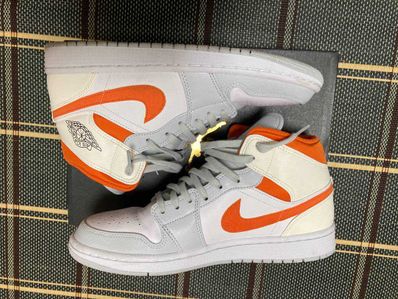 Nike Air Jordan 1 Mid "White/Starfish-Pure Platinum-Sail"