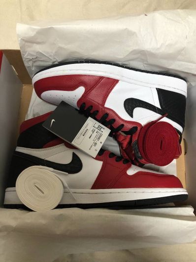 Nike Women's Air Jordan 1 High OG "Satin Red"