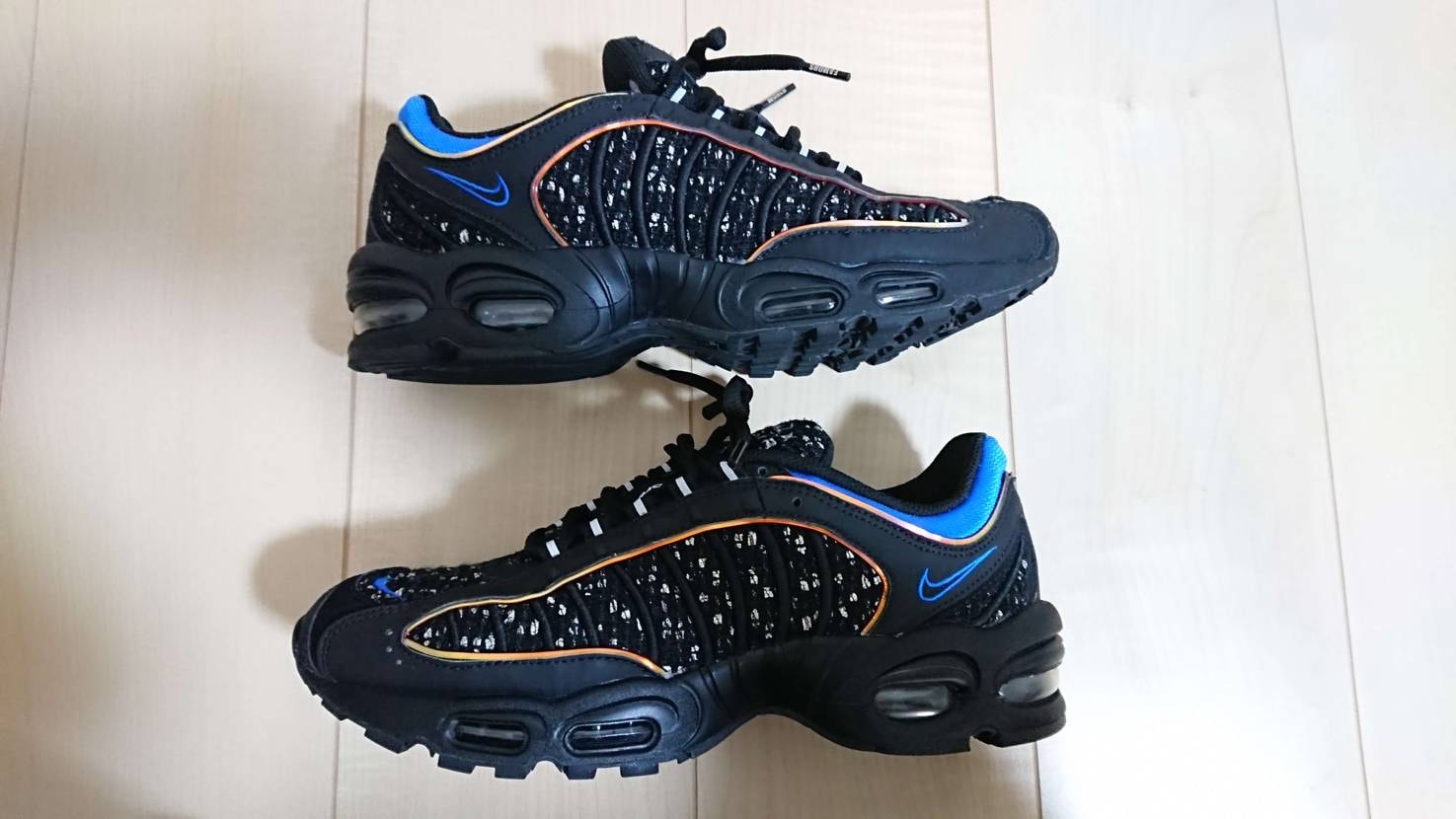 Supreme × Nike Air Max Tailwind 4 "Black"
