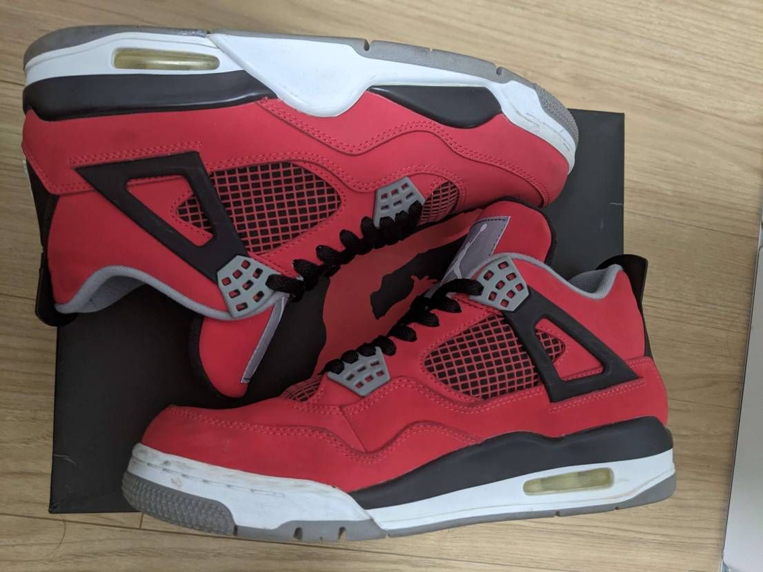 Nike Air Jordan 4 Retro "Toro Bravo"