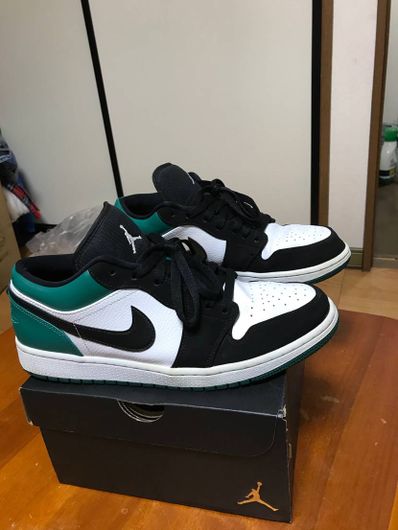 Nike Air Jordan 1 Low "White Black Mystic Green"