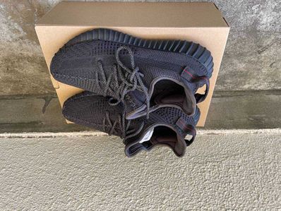 adidas YEEZY Boost 350 V2 "Black"