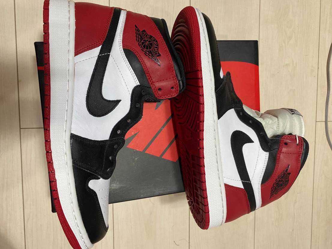 Nike Air Jordan 1 Retro High OG "Black Toe" (2013)