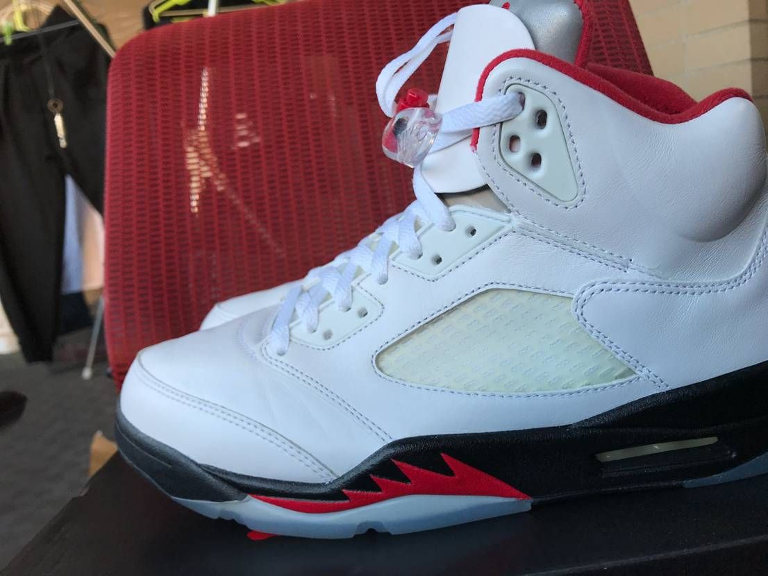 Nike Air Jordan 5 Retro "Fire Red" (2020)