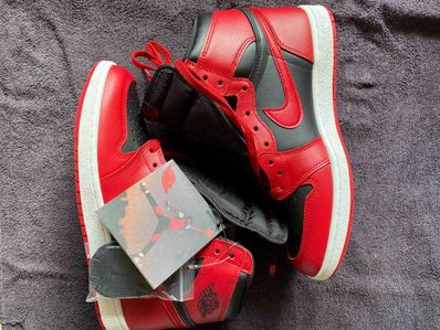 Nike Air Jordan 1 High ’85 "Varsity Red"