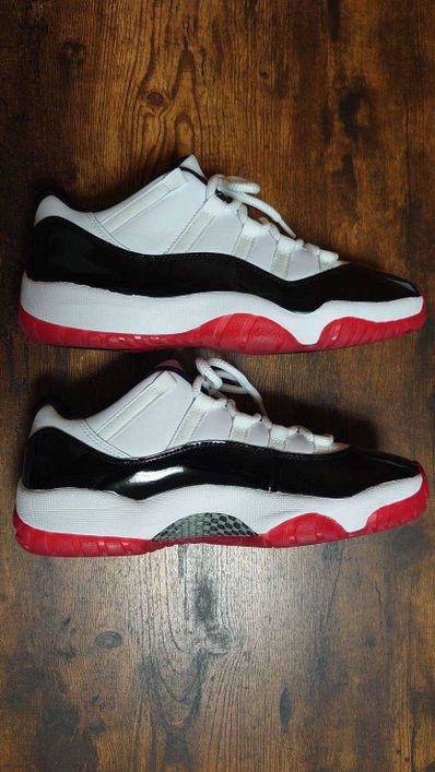 Nike Air Jordan 11 Low "Gym Red"