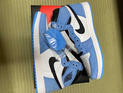 Nike Air Jordan 1 High OG "University Blue"
