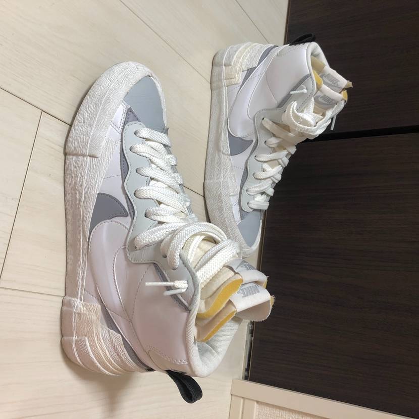 sacai × NIKE BLAZER MID "WHITE/WOLF GREY"