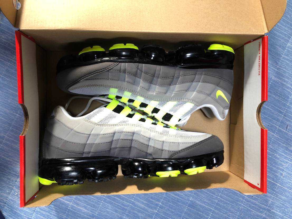Nike Air Vapormax 95 "Neon"