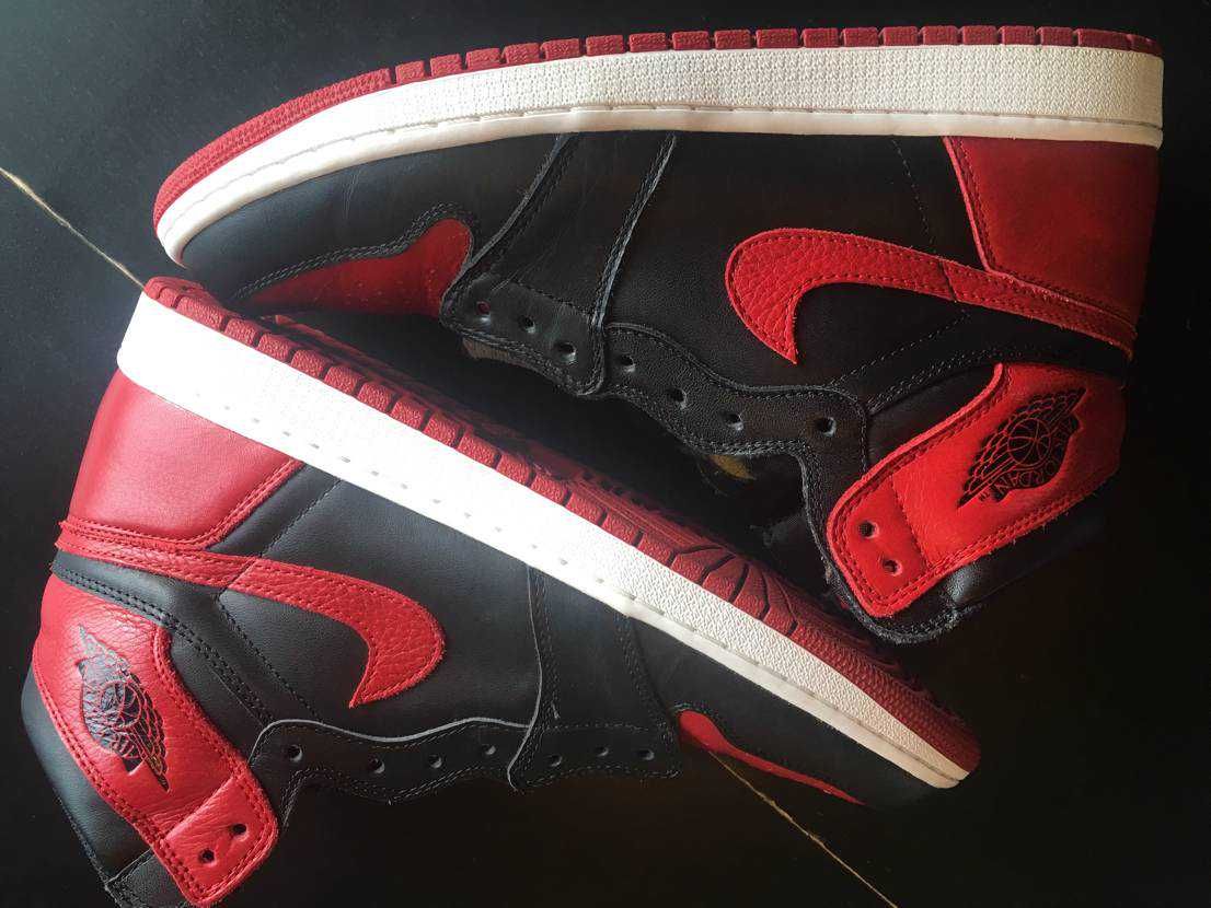 Nike Air Jordan 1 Retro High OG "Bred/Banned" (2016)