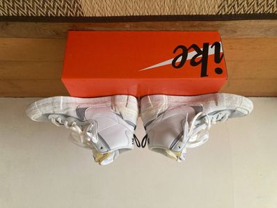 sacai × NIKE BLAZER MID "WHITE/WOLF GREY"