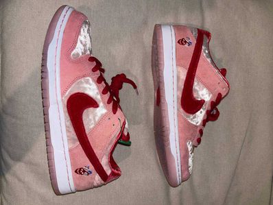 Strangelove × Nike SB Dunk Low "Valentine’s Day"