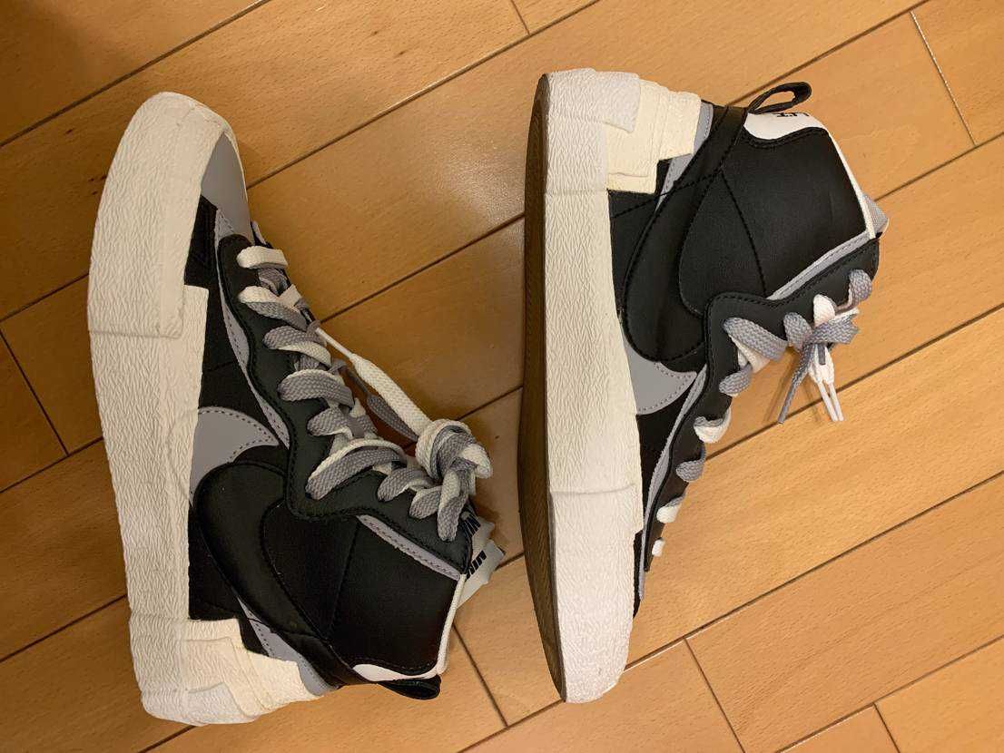 sacai × NIKE BLAZER MID "BLACK/WOLF GREY/WHITE"
