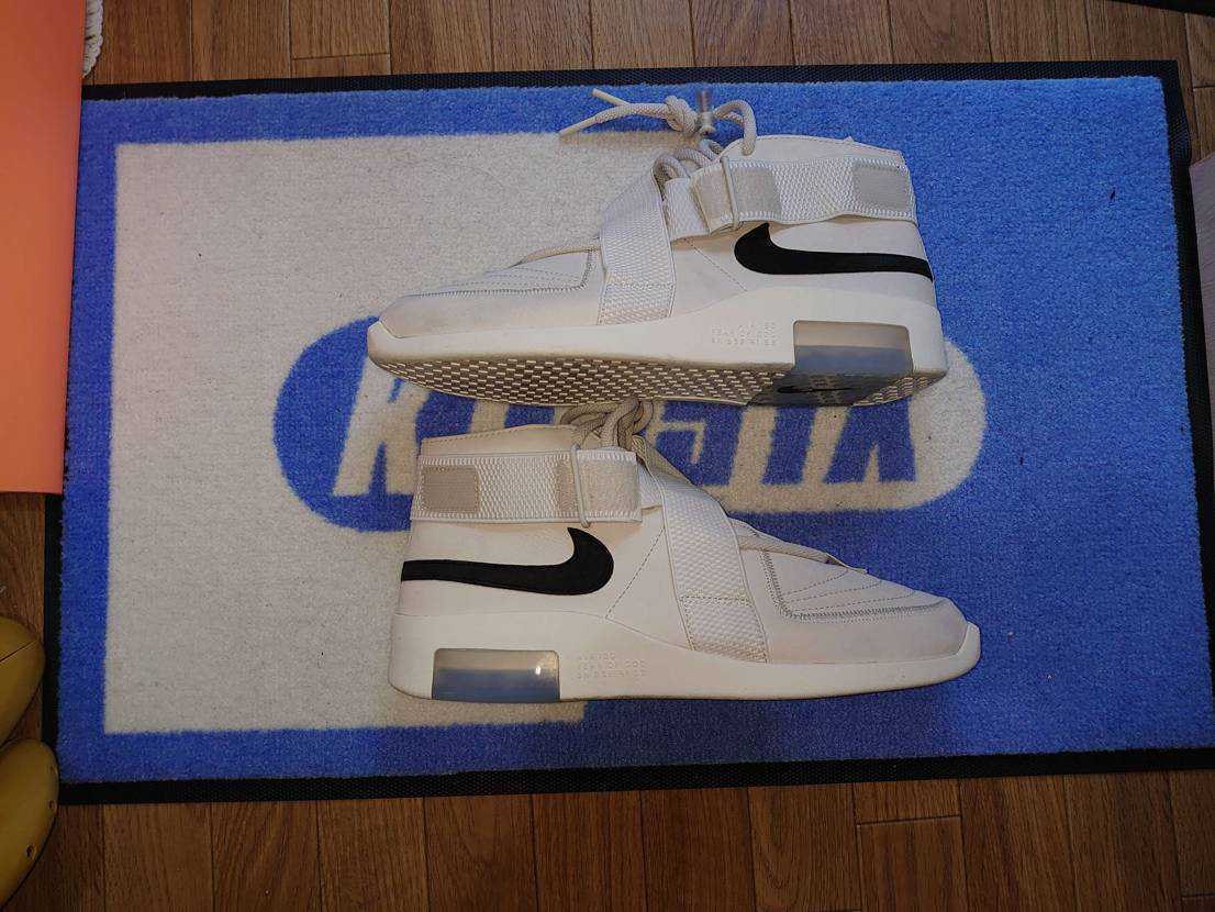 Fear Of God × Nike Air  Raid "Light Bone"