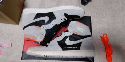 Nike Air Jordan 1 RETRO High OG "Hyper Crimson"