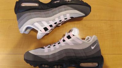 Nike Air Max 95 "Gunsmoke/Pink Foam"