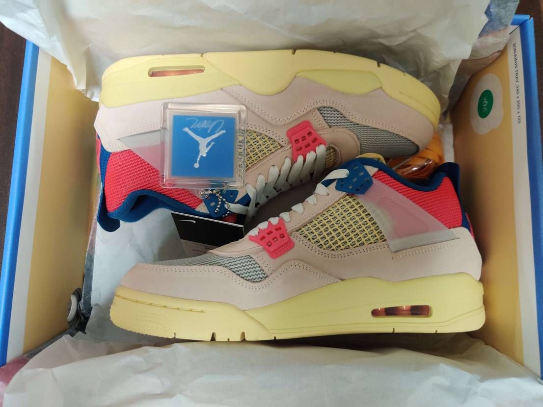 UNION × Nike Air Jordan 4 SP "Guava Ice/Light Fusion Red"