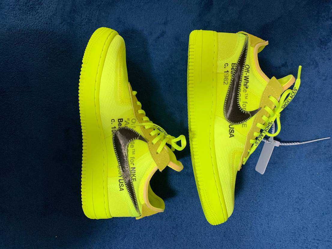 Off-White × Nike Air Force 1 Low "Volt"