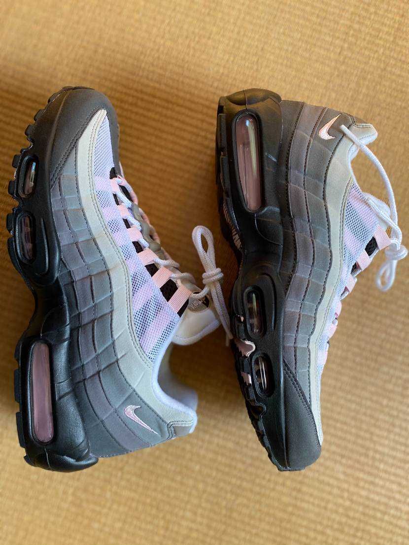 Nike Air Max 95 "Gunsmoke/Pink Foam"